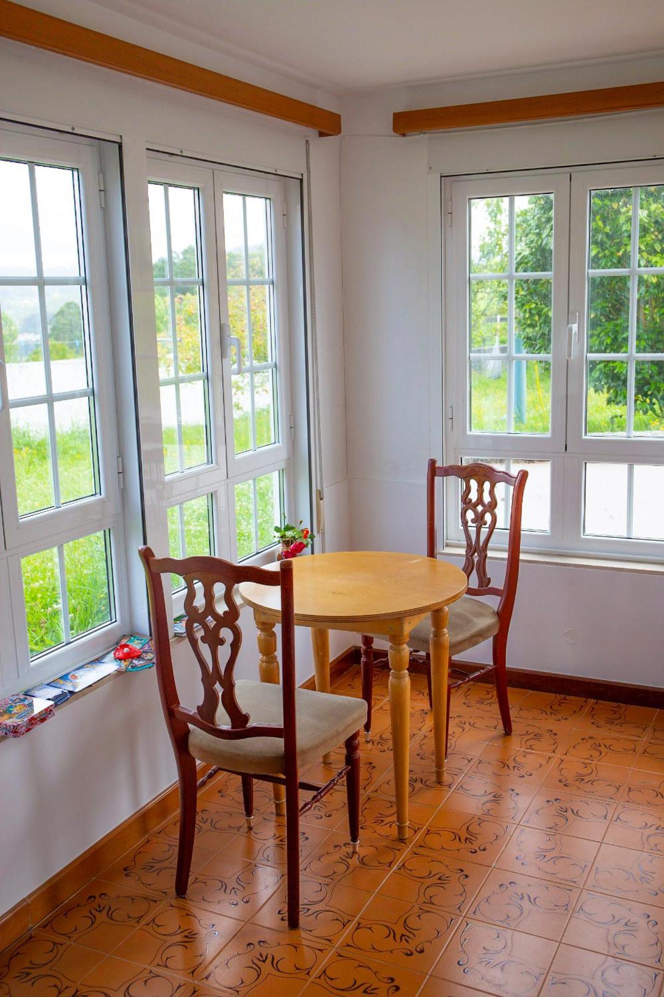 Beachfront Surf & Holiday House, Charming & Quiet Valdoviño Esterno foto